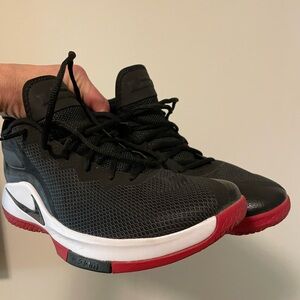 Nike Lebron Witness 2 li Bred Basketball Sneakers 942518-006 Size 12